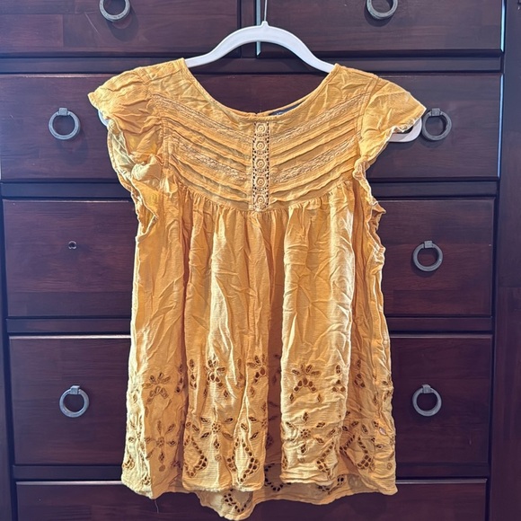 American Eagle Charming Yellow mustard Women top with Embroidered Details size M - Picture 9 of 11